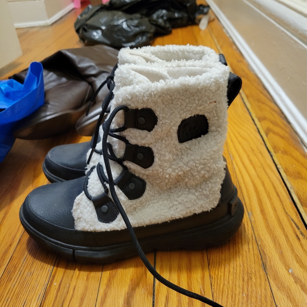 Sorel boots 7.5
